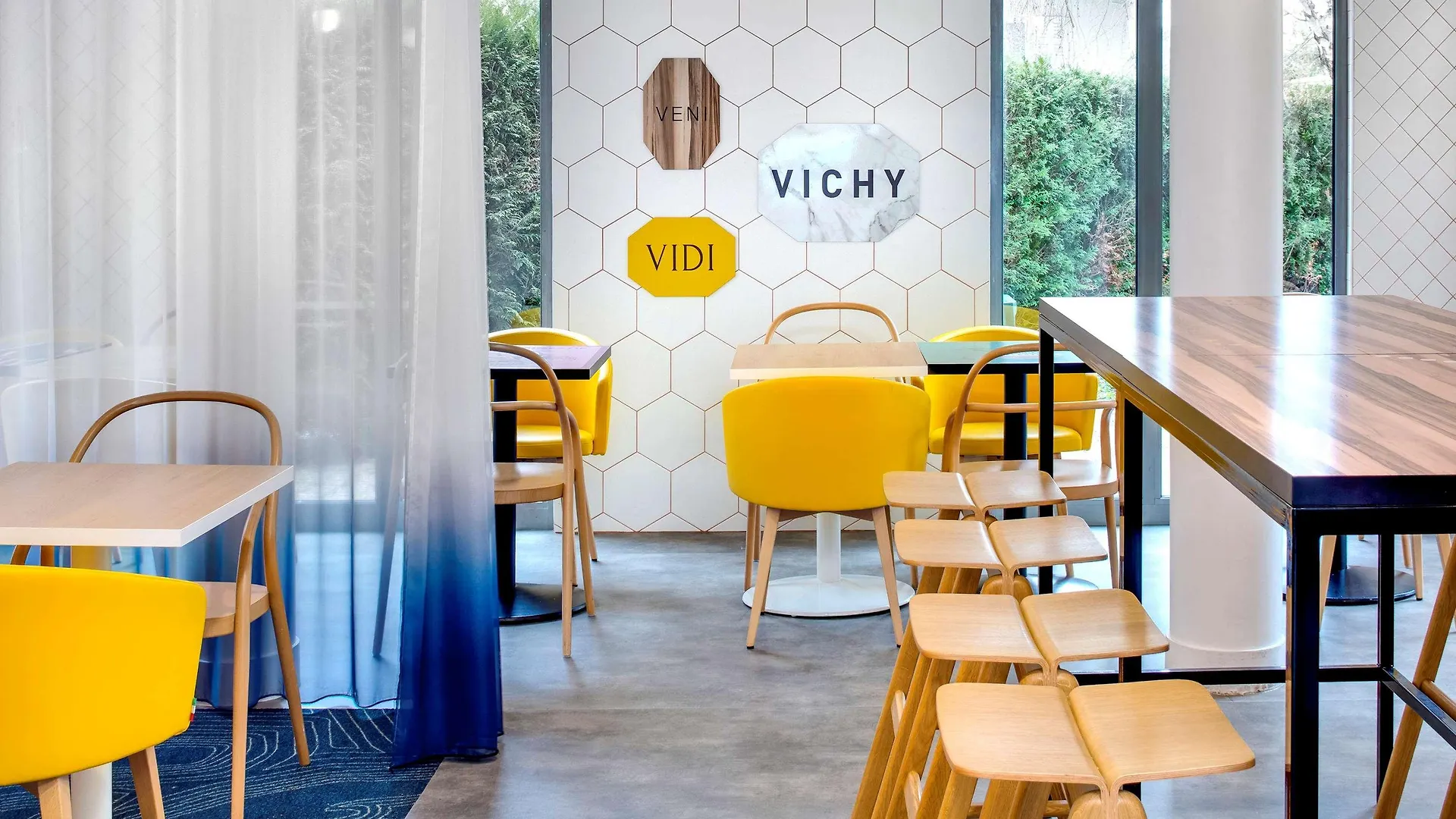 Hotel Ibis Styles Vichy Centre 3*,  France
